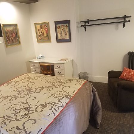 Kempton Hotel Terry Екстериор снимка